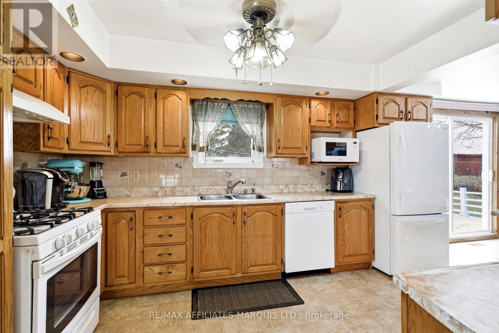 19140 Hay Road, South Glengarry, Ontario  K0C 2E0 - Photo 3 - X12948542