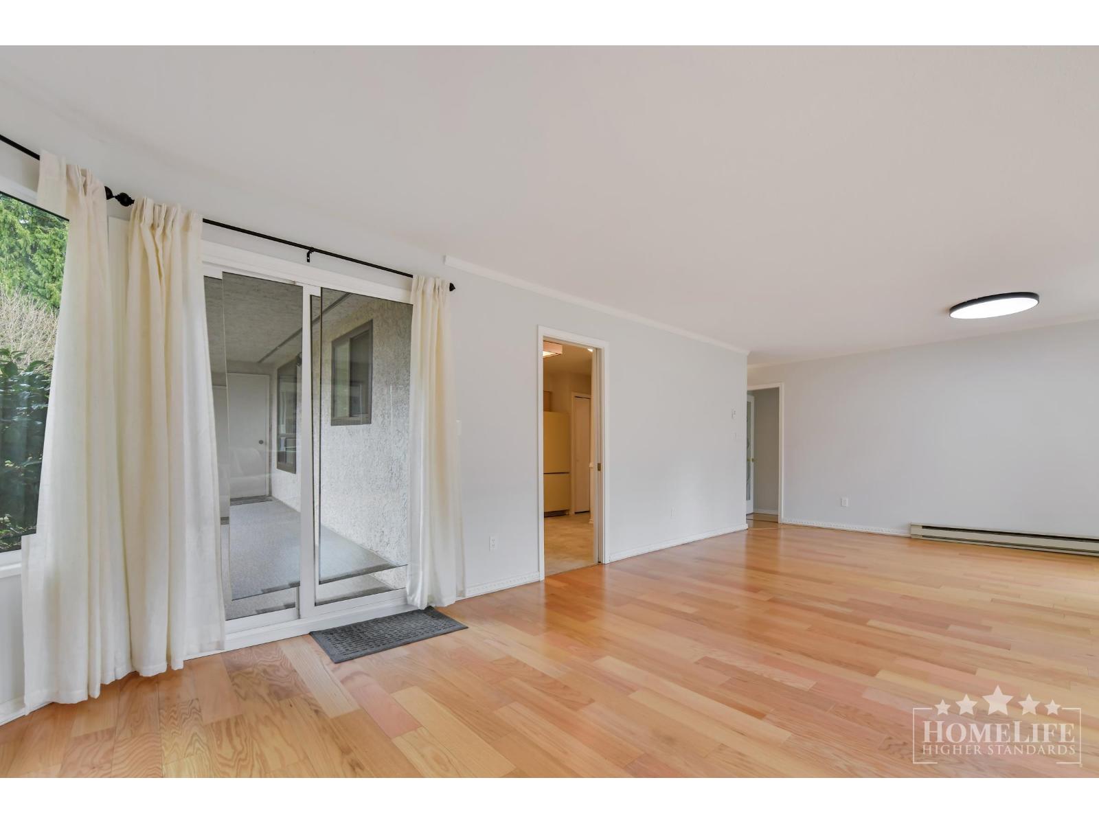 519 1350 Vidal Street, White Rock, British Columbia  V4B 5G6 - Photo 9 - R3106320