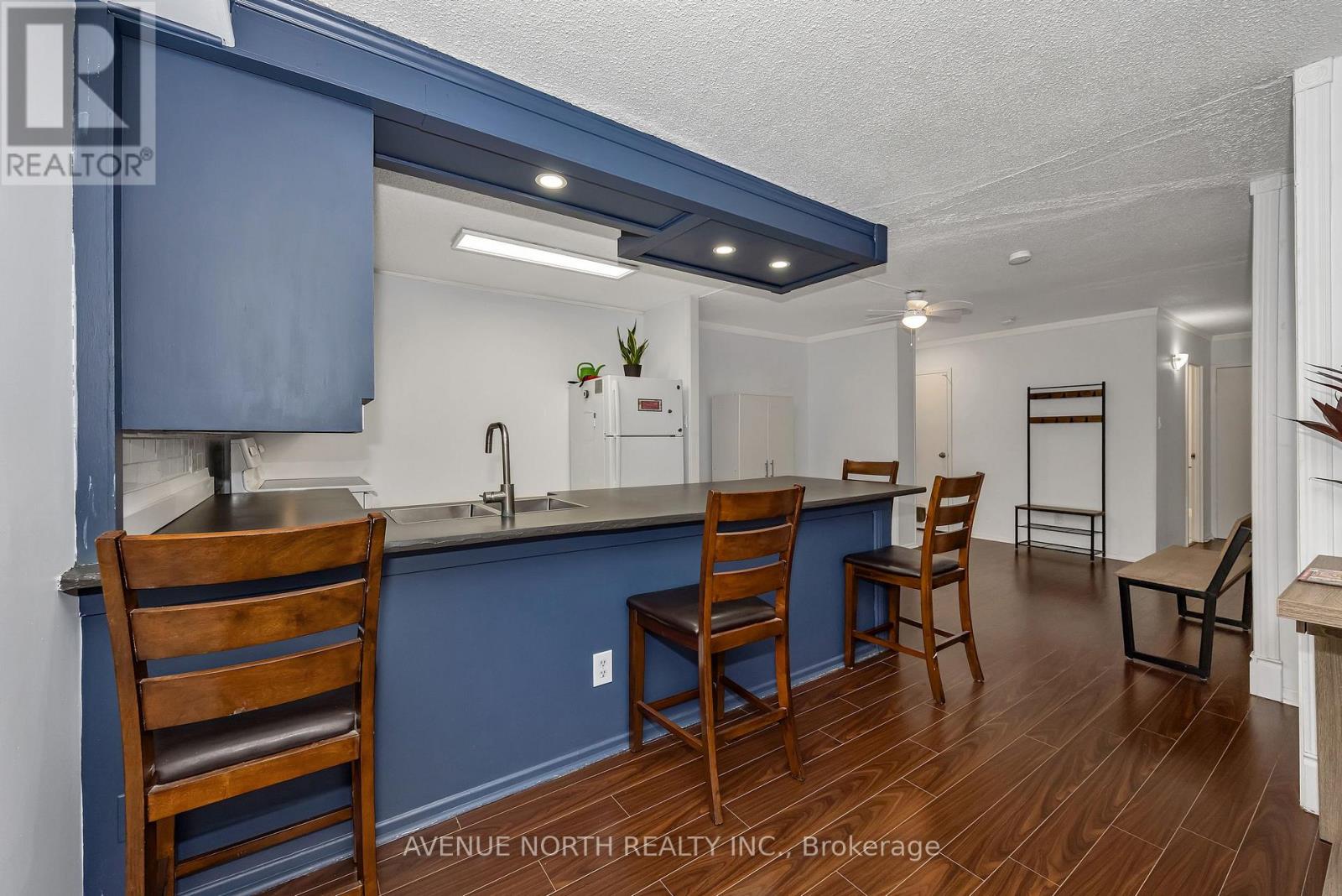 308 - 900 Dynes Road, Ottawa, Ontario  K2C 3L6 - Photo 8 - X12948562