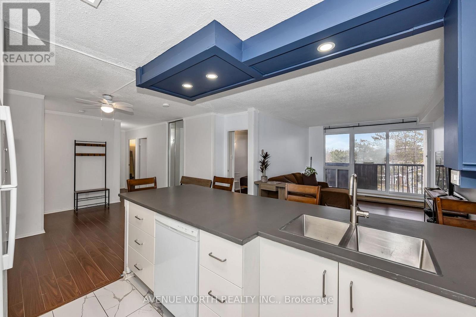 308 - 900 Dynes Road, Ottawa, Ontario  K2C 3L6 - Photo 9 - X12948562