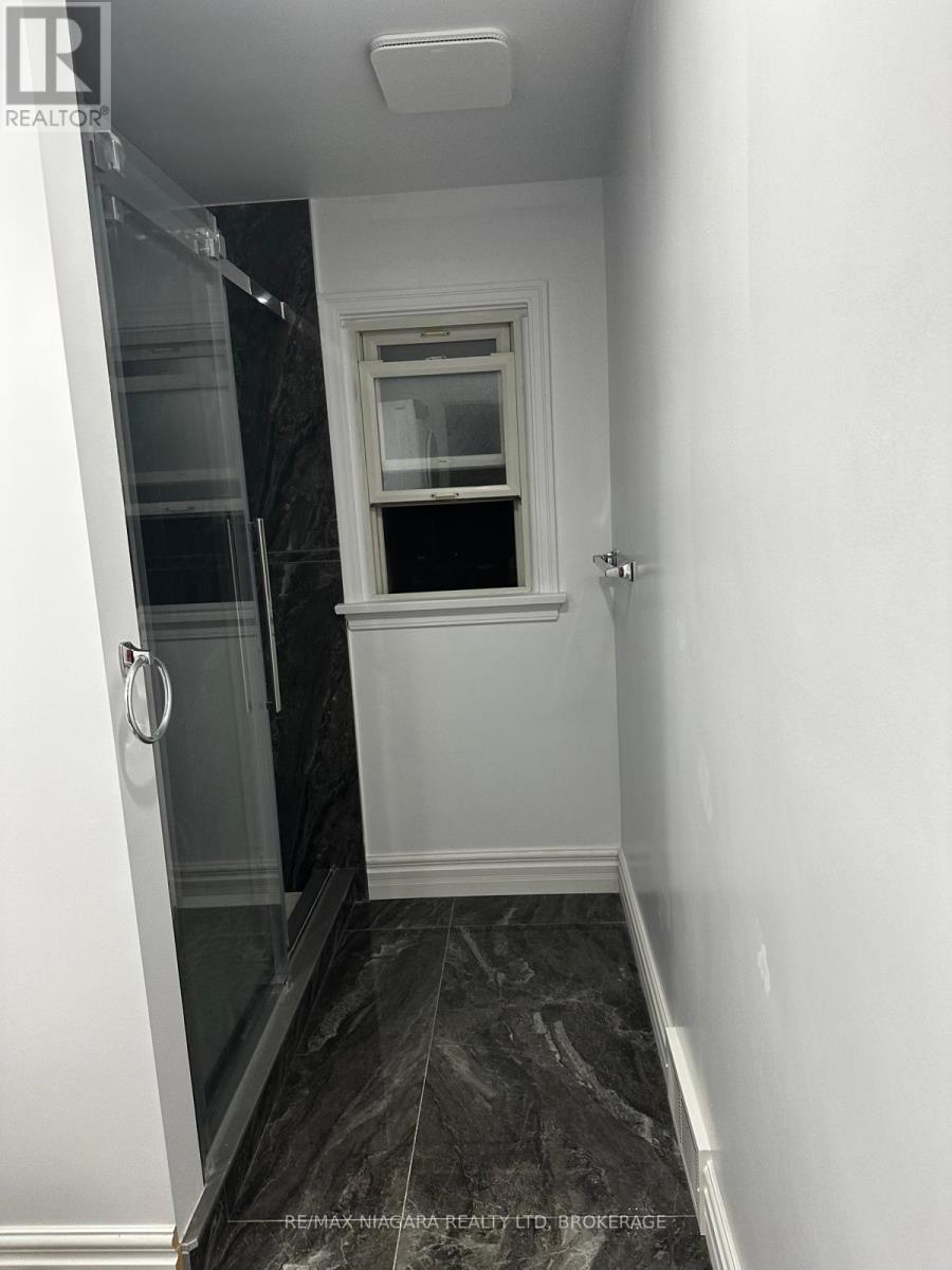 Main - 3577 Marlborough Place, Niagara Falls, Ontario  L2J 2S2 - Photo 10 - X12948556