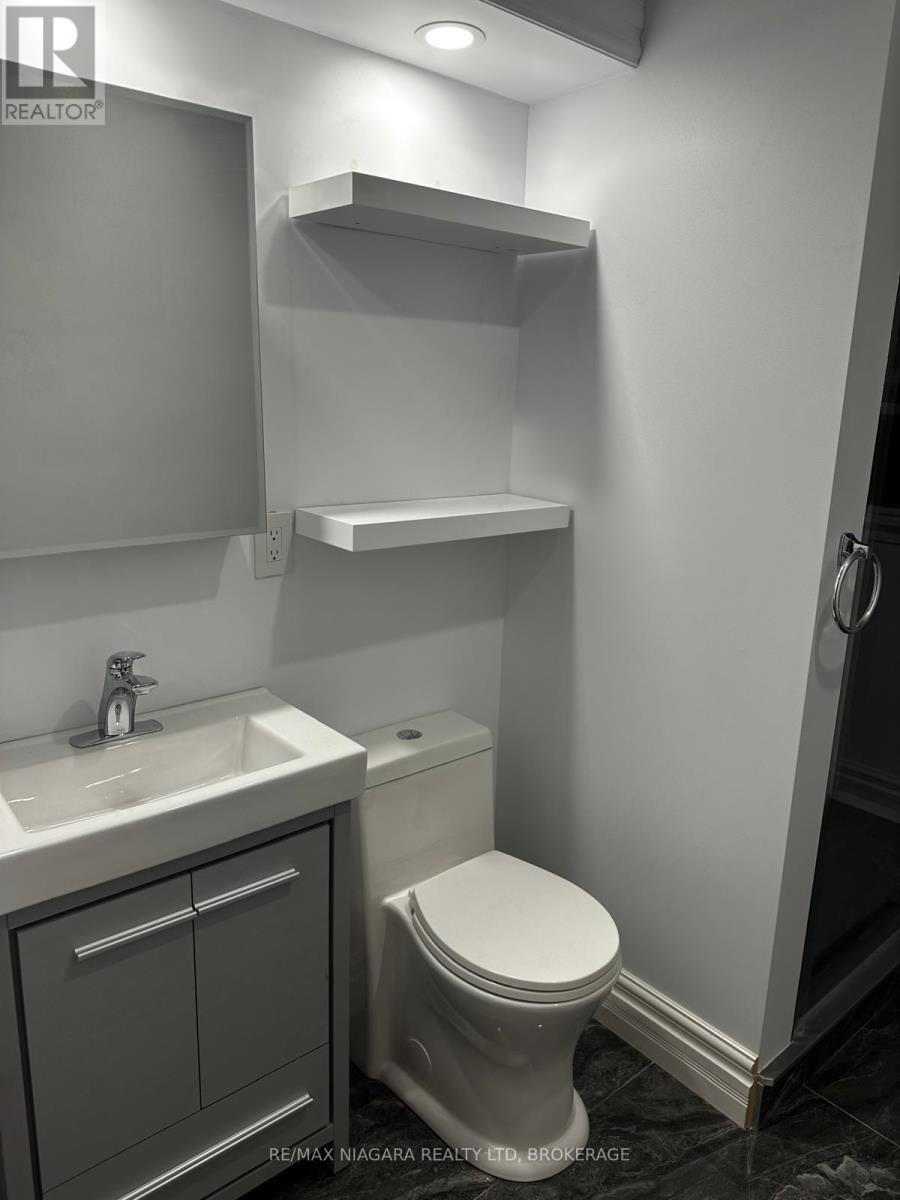 Main - 3577 Marlborough Place, Niagara Falls, Ontario  L2J 2S2 - Photo 8 - X12948556