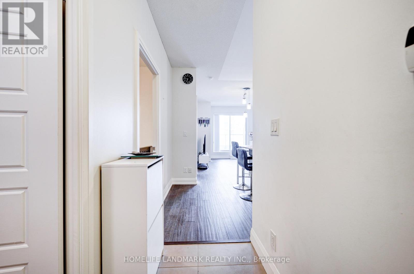 327 - 8228 Birchmount Road, Markham, Ontario  L3R 1A6 - Photo 8 - N12948558