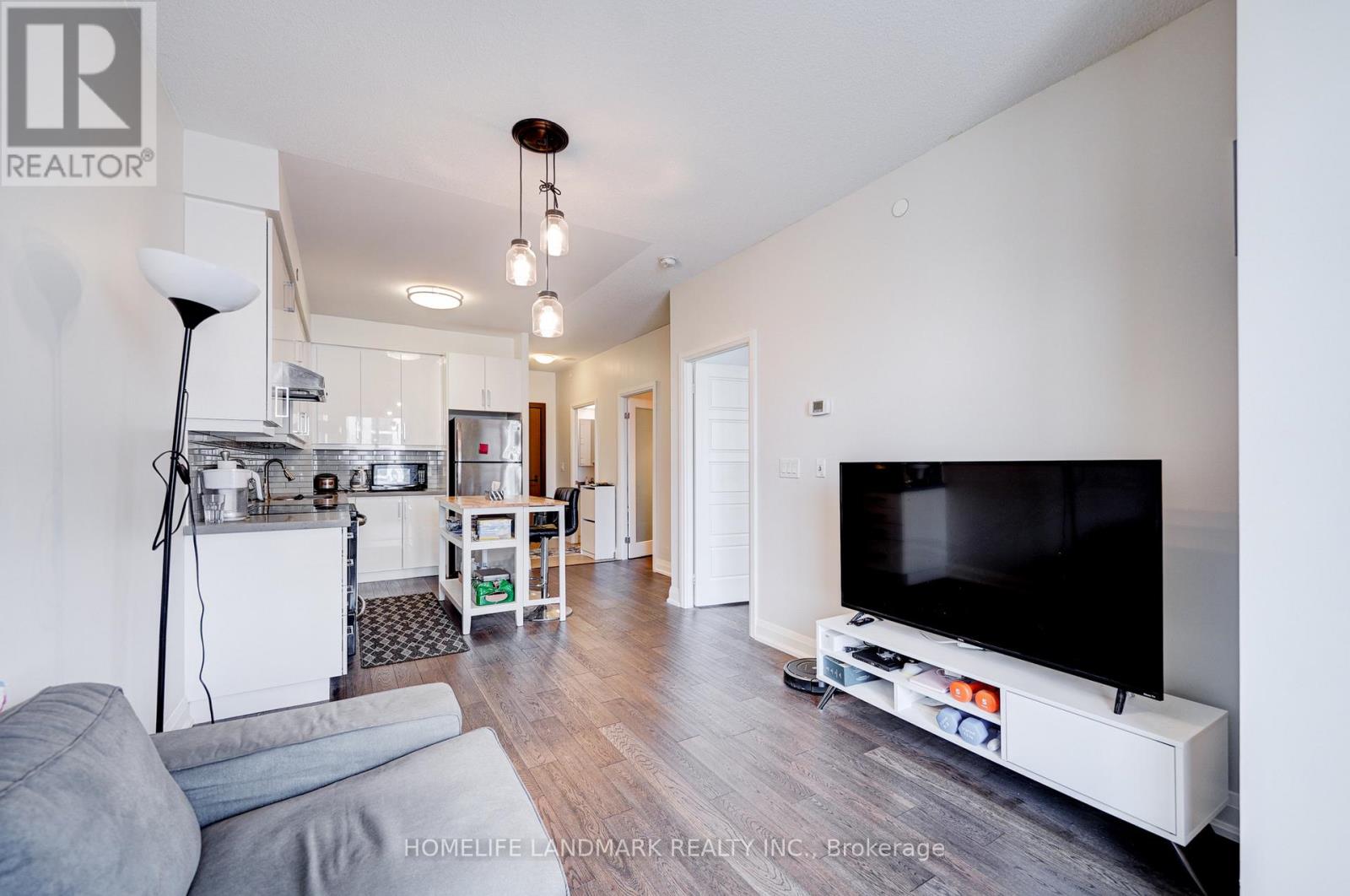 327 - 8228 Birchmount Road, Markham, Ontario  L3R 1A6 - Photo 9 - N12948558