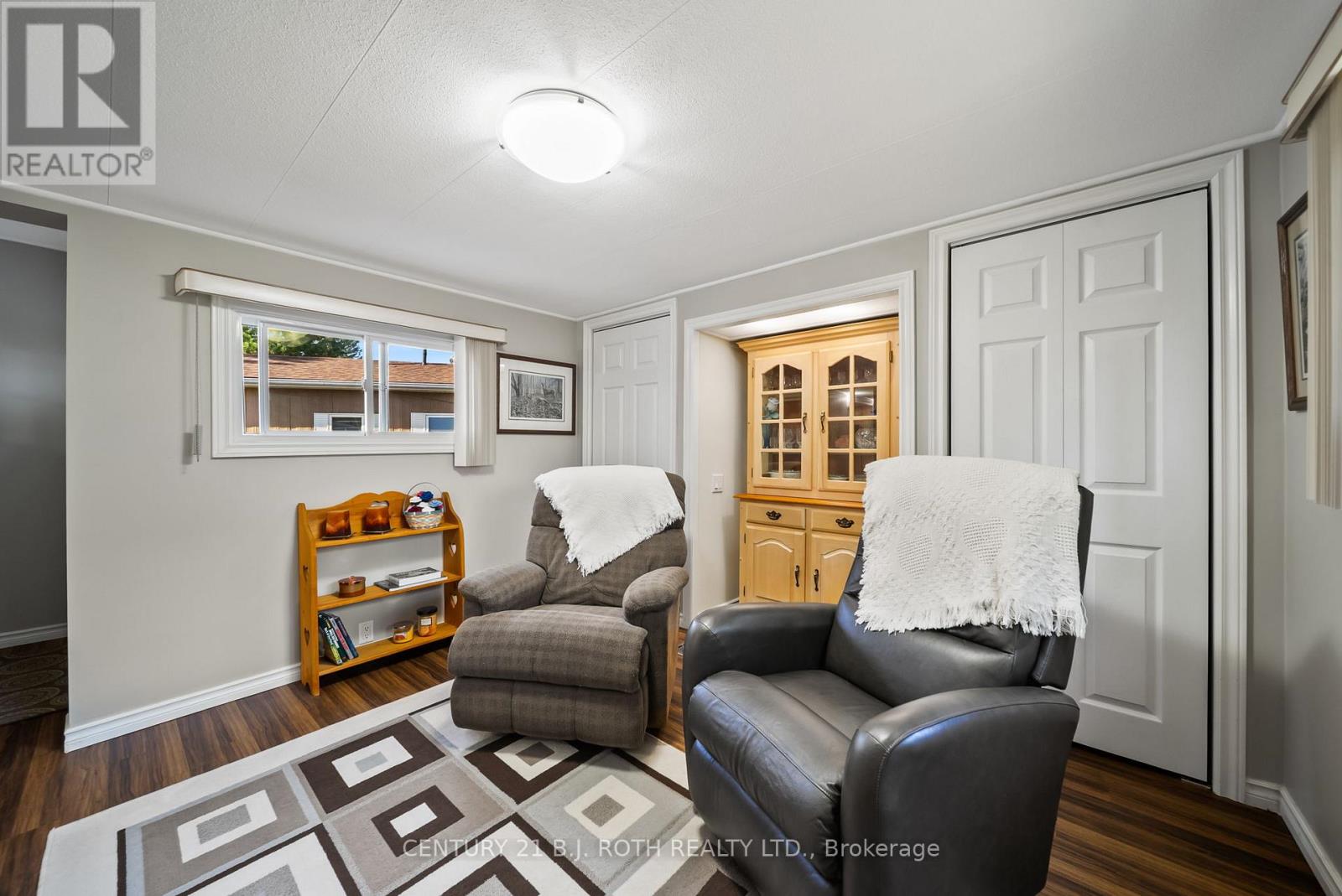 66 Cameron Drive, Oro-Medonte, Ontario  L0L 1T0 - Photo 13 - S12948550