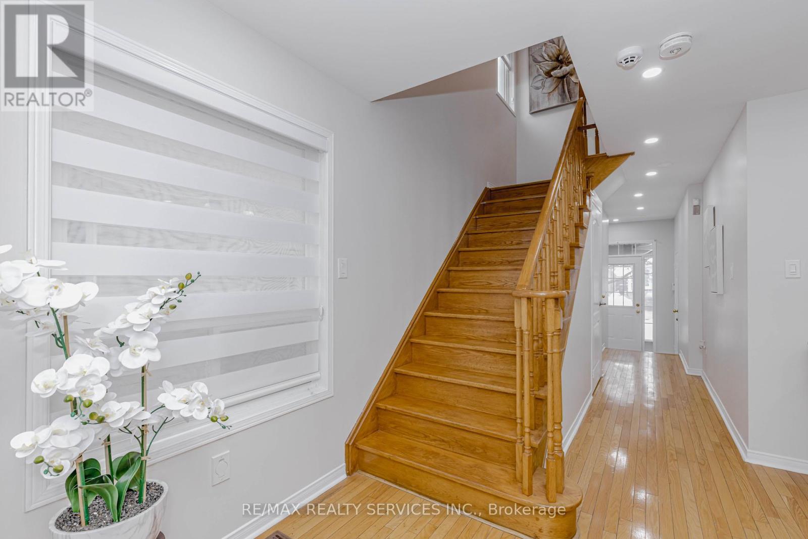 102 Sand Cherry Crescent, Brampton, Ontario  L6R 3B2 - Photo 21 - W12948540