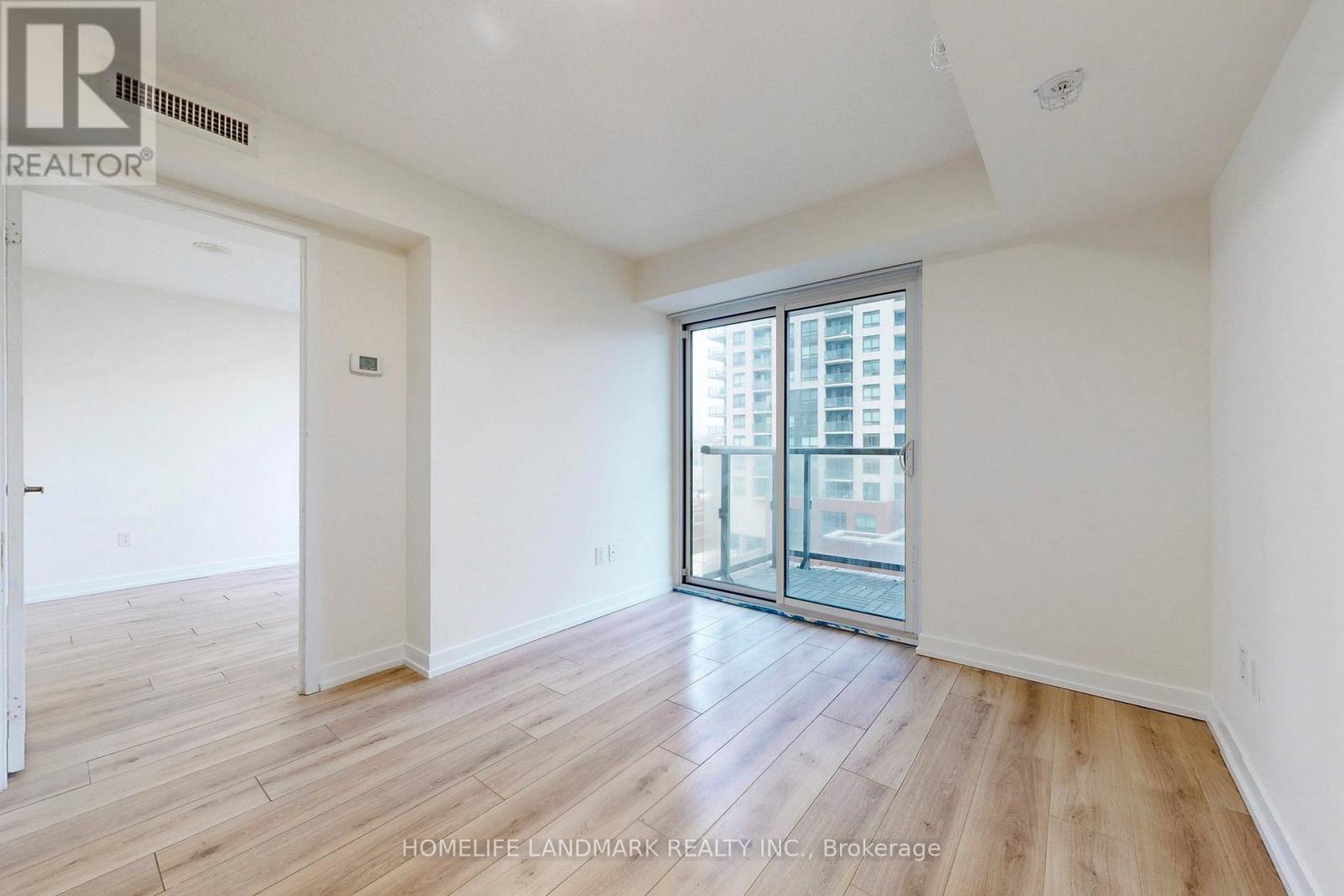 603 - 1420 Dupont Street, Toronto, Ontario  M6H 0C2 - Photo 4 - W12948546