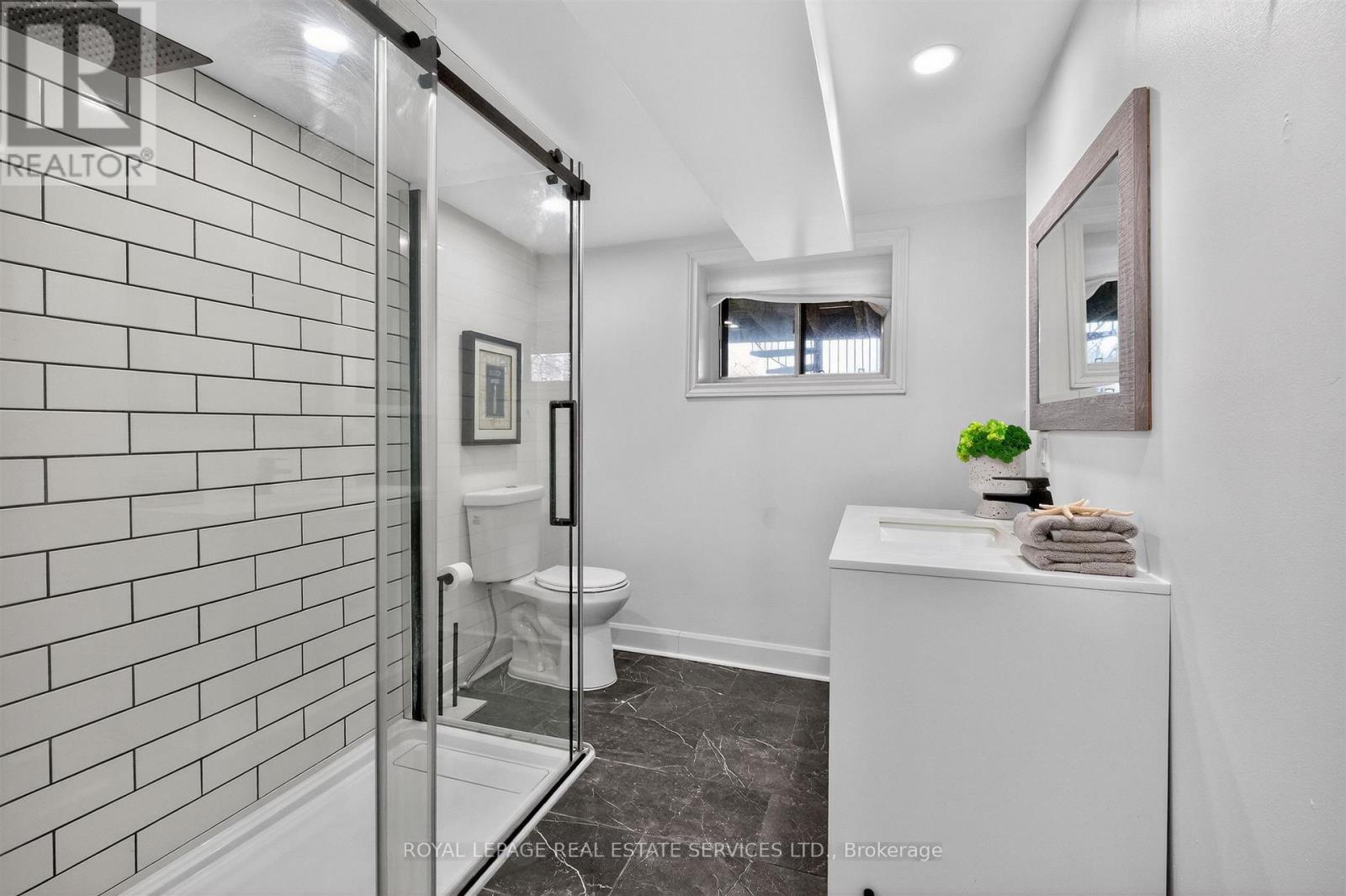 102 Gothic Avenue, Toronto, Ontario  M6P 2V9 - Photo 41 - W12948566