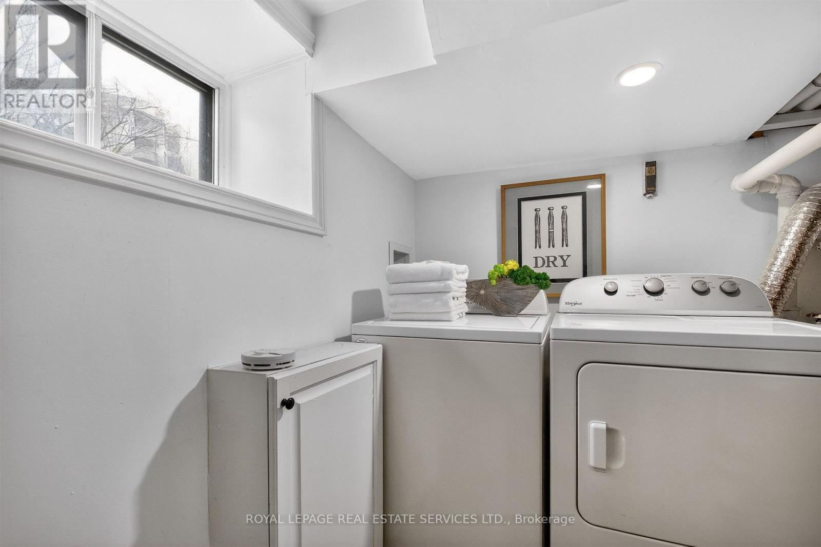 102 Gothic Avenue, Toronto, Ontario  M6P 2V9 - Photo 43 - W12948566