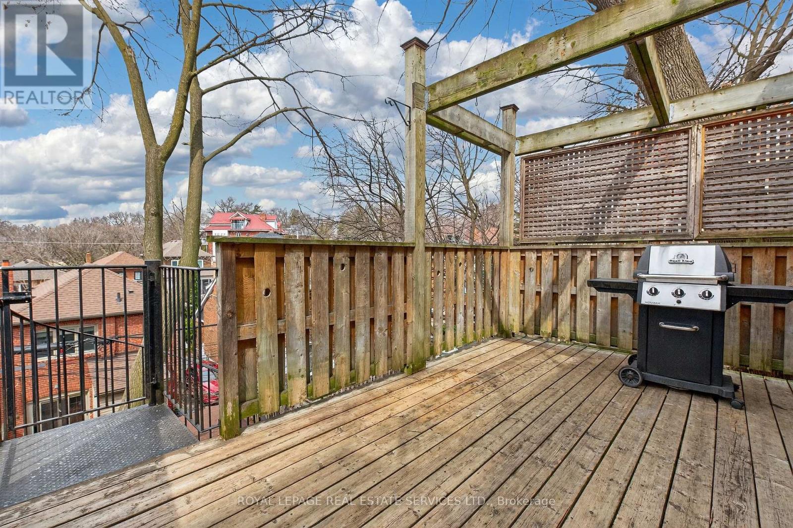 102 Gothic Avenue, Toronto, Ontario  M6P 2V9 - Photo 44 - W12948566