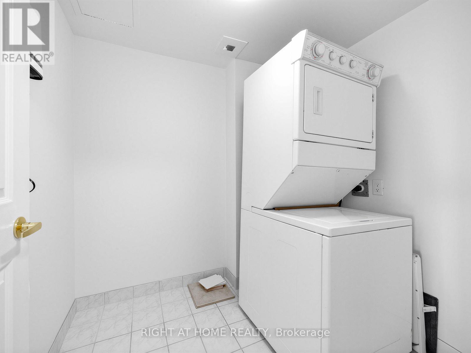 505 - 35 Kingsbridge Garden Circle, Mississauga, Ontario  L5R 3Z5 - Photo 22 - W12948578