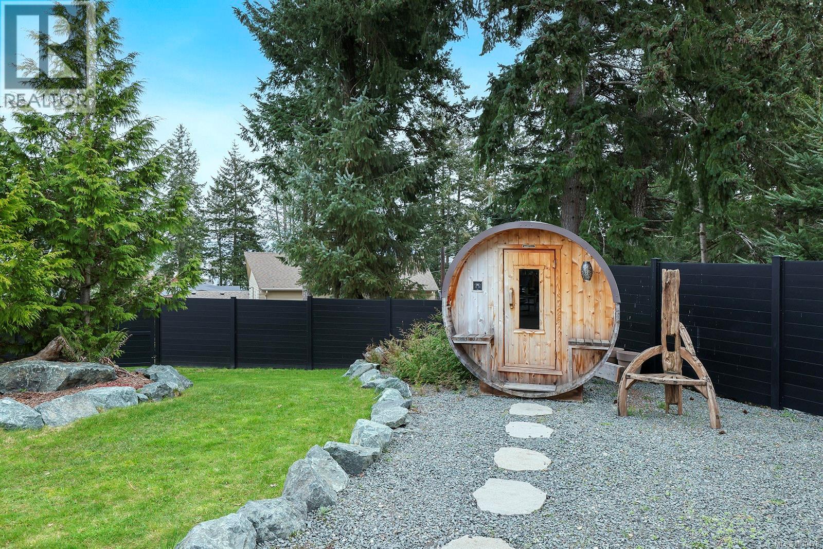 1050/1046 Kincora Lane, Comox, British Columbia  V9M 4C5 - Photo 57 - 1030478