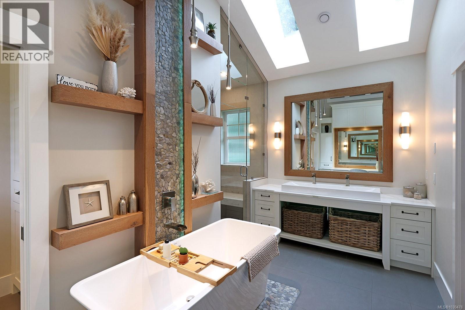 1050/1046 Kincora Lane, Comox, British Columbia  V9M 4C5 - Photo 31 - 1030478