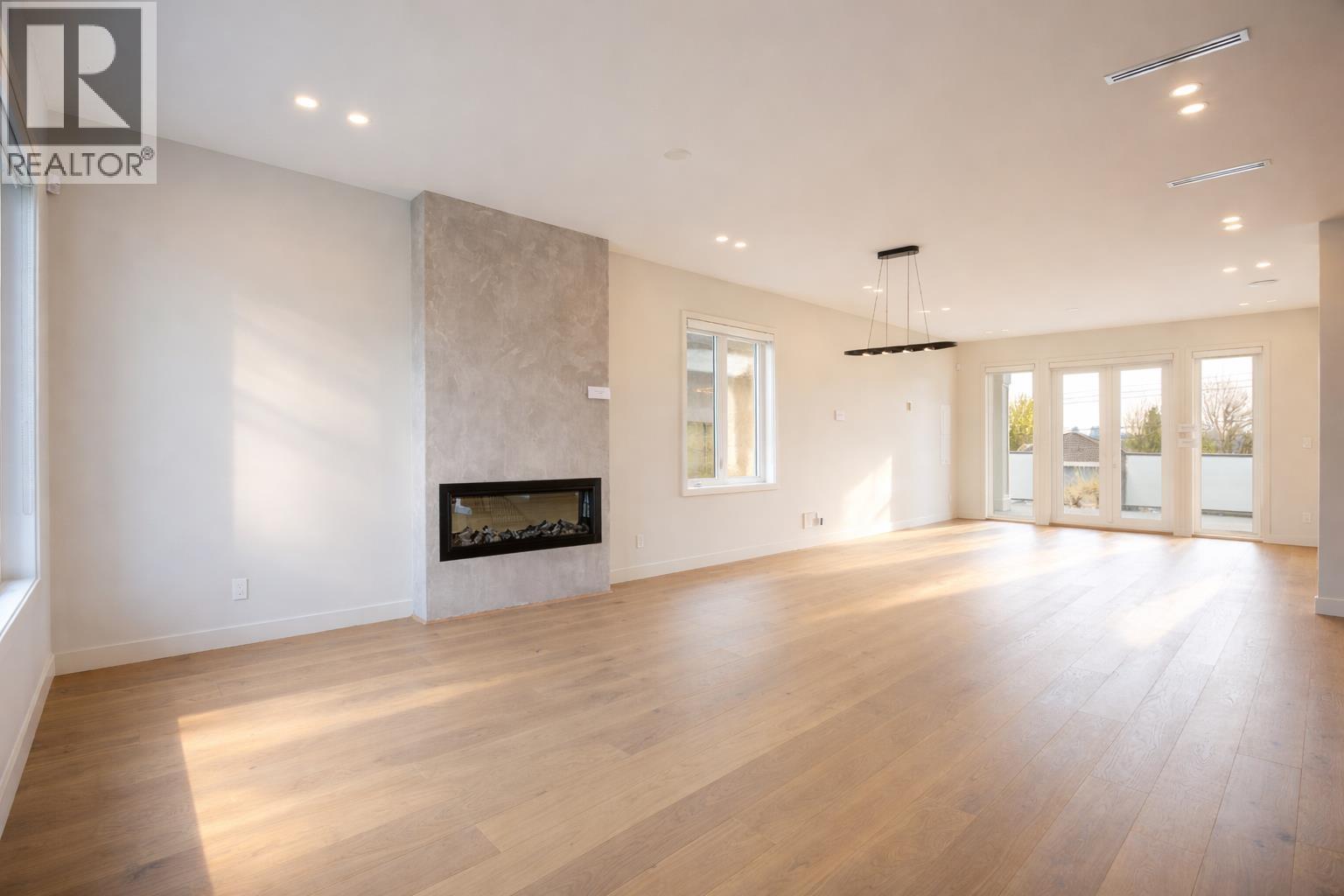 6252 Kitchener Street, Burnaby, British Columbia  V5B 2J4 - Photo 6 - R3106261