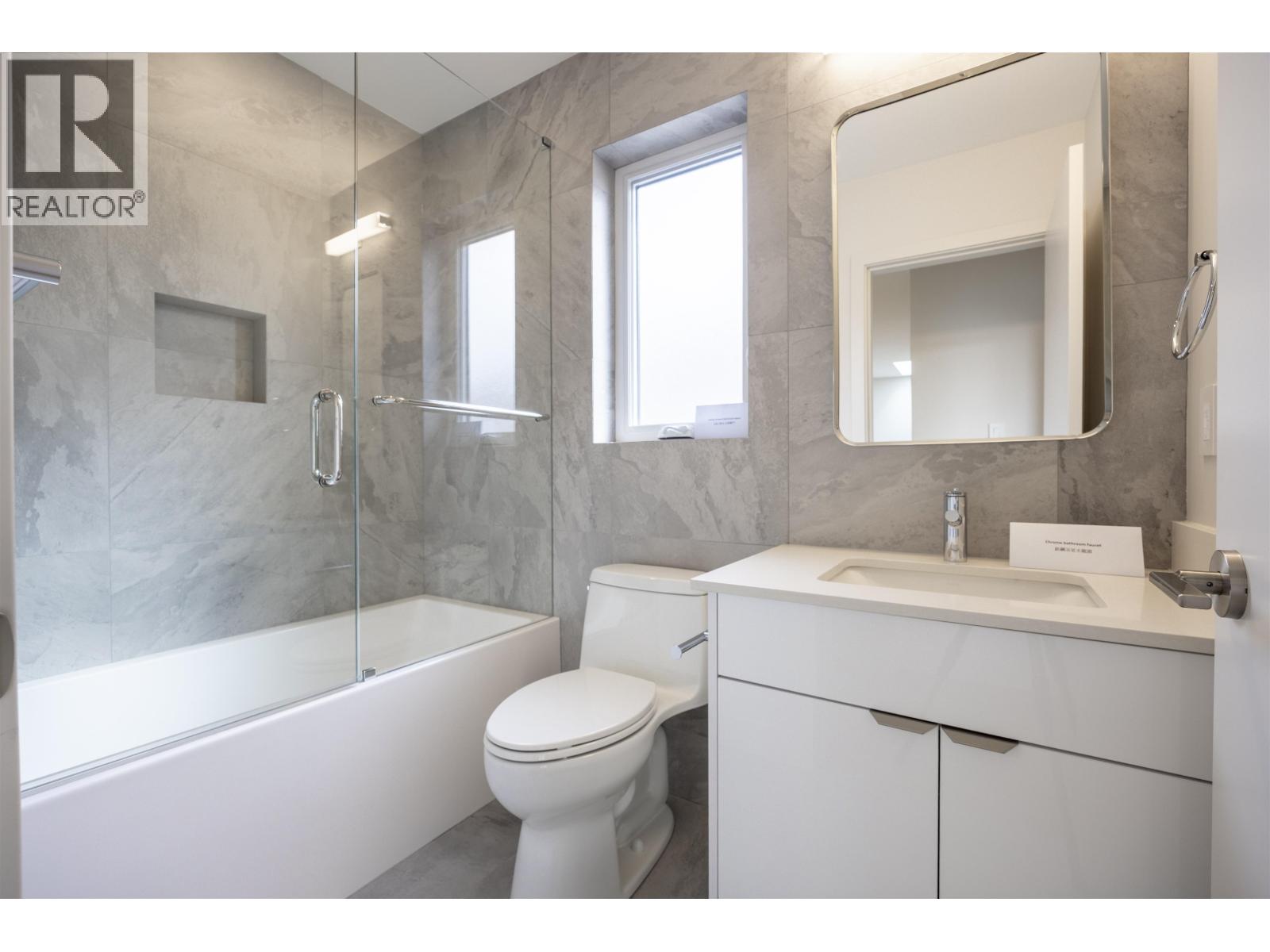 6252 Kitchener Street, Burnaby, British Columbia  V5B 2J4 - Photo 23 - R3106261