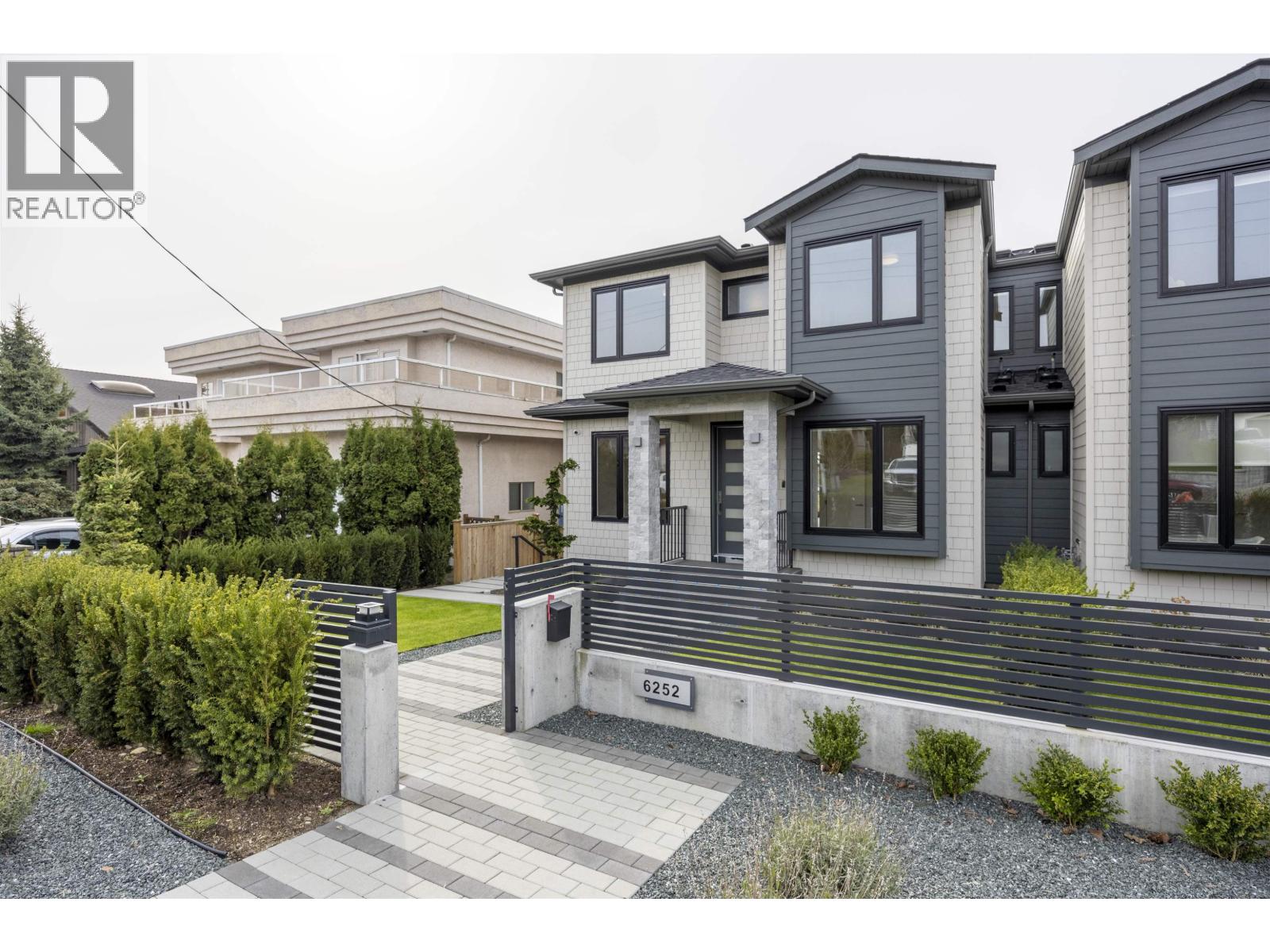 6252 Kitchener Street, Burnaby, British Columbia  V5B 2J4 - Photo 3 - R3106261