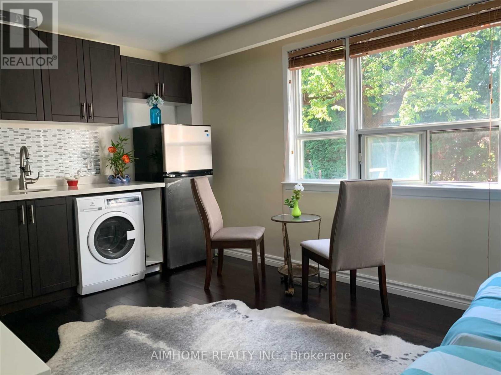 #1 - 68 Claver Avenue, Toronto, Ontario  M6B 2W2 - Photo 6 - W12902144