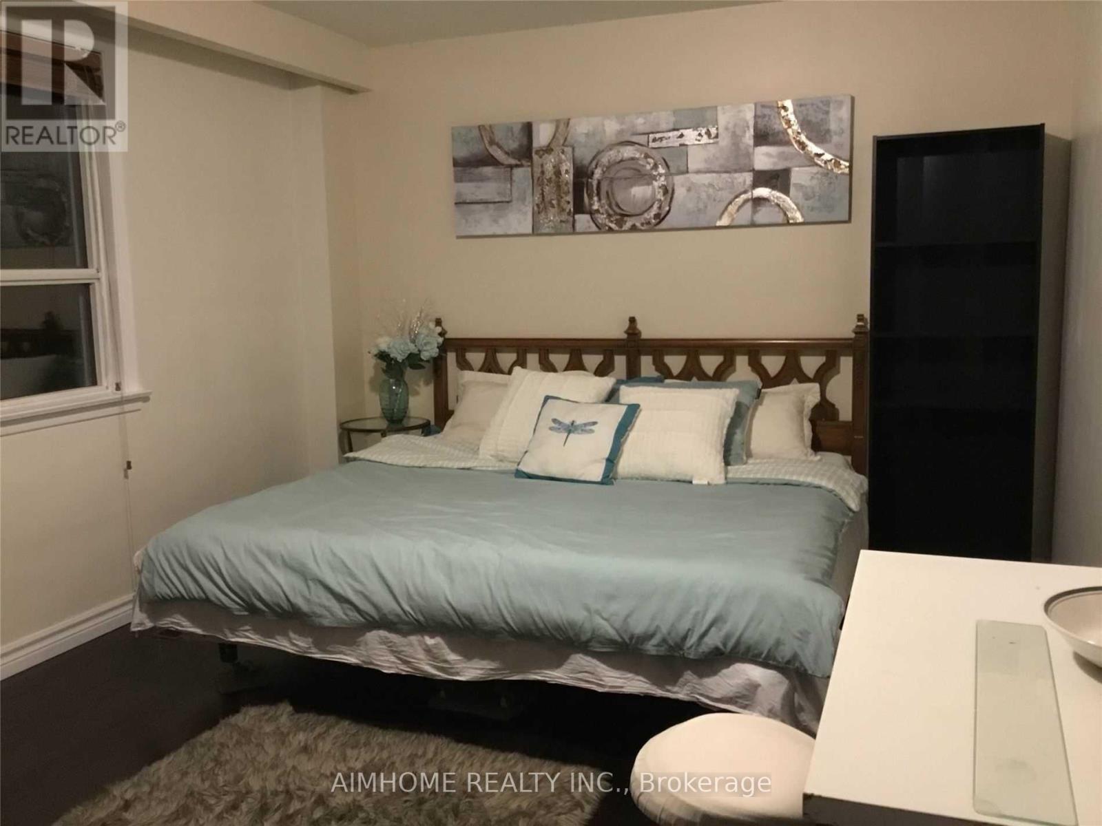 #1 - 68 Claver Avenue, Toronto, Ontario  M6B 2W2 - Photo 7 - W12902144