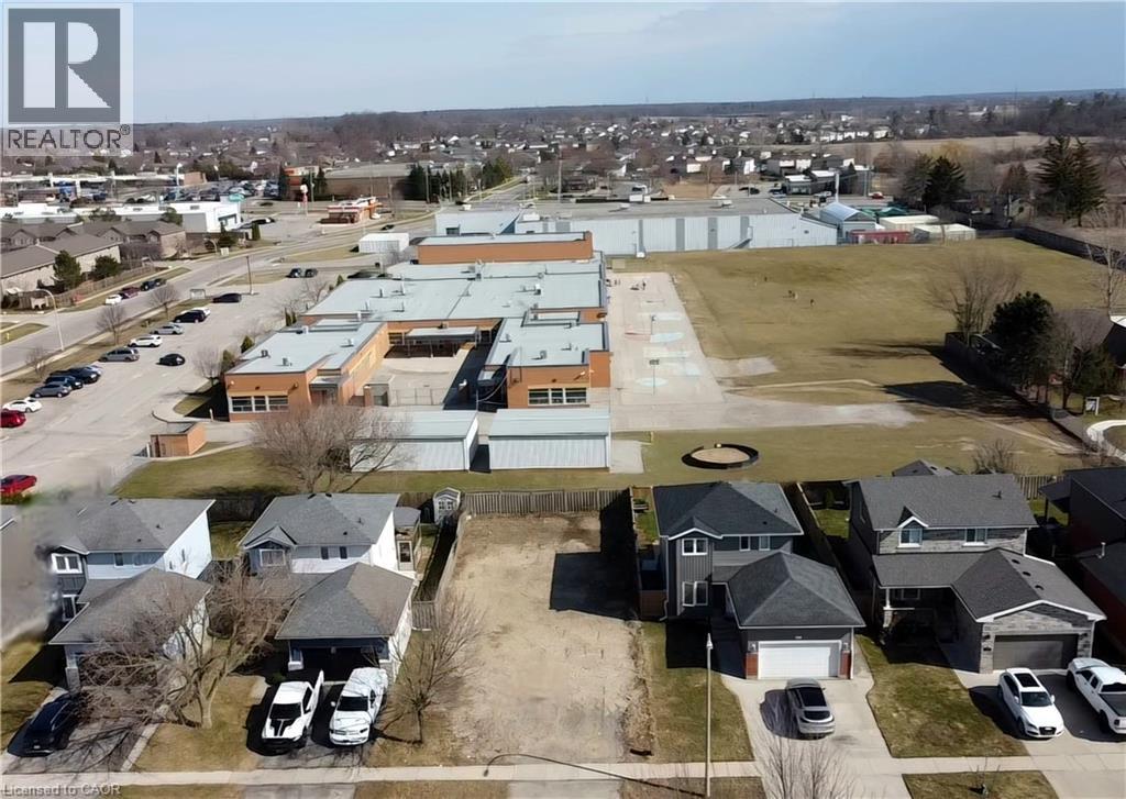 233 Kinross Street, Caledonia, Ontario  N3W 2K5 - Photo 17 - 40816359
