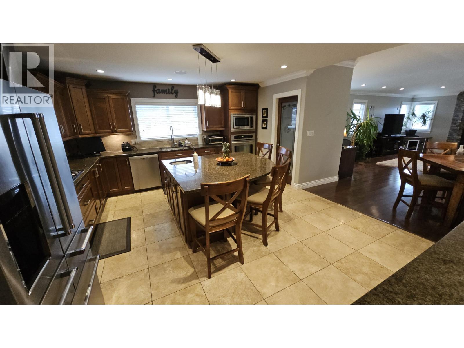 376 Richard Street, Coquitlam, British Columbia  V3K 3Z7 - Photo 9 - R3106311