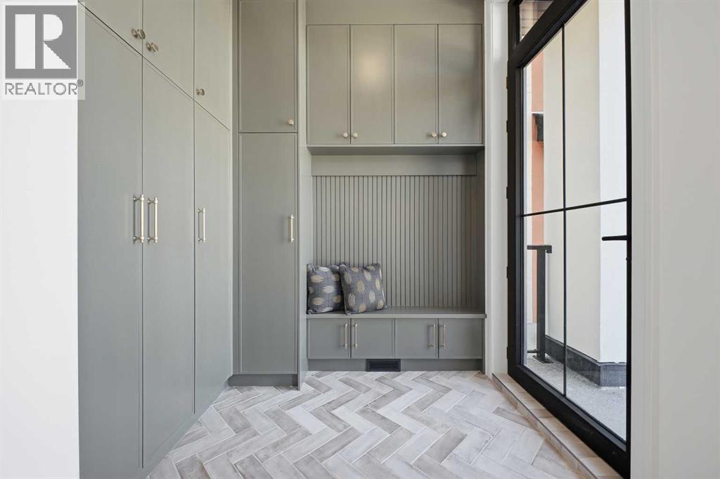 2025 27 Avenue Sw, Calgary, Alberta  T2T 1H6 - Photo 2 - A2296603