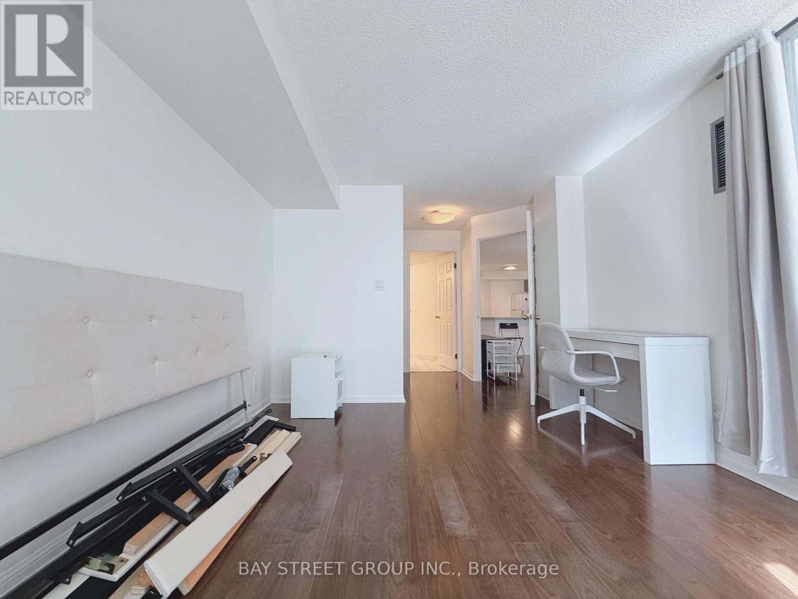 216 - 24 Wellesley Street W, Toronto, Ontario  M4Y 2X6 - Photo 12 - C12948580