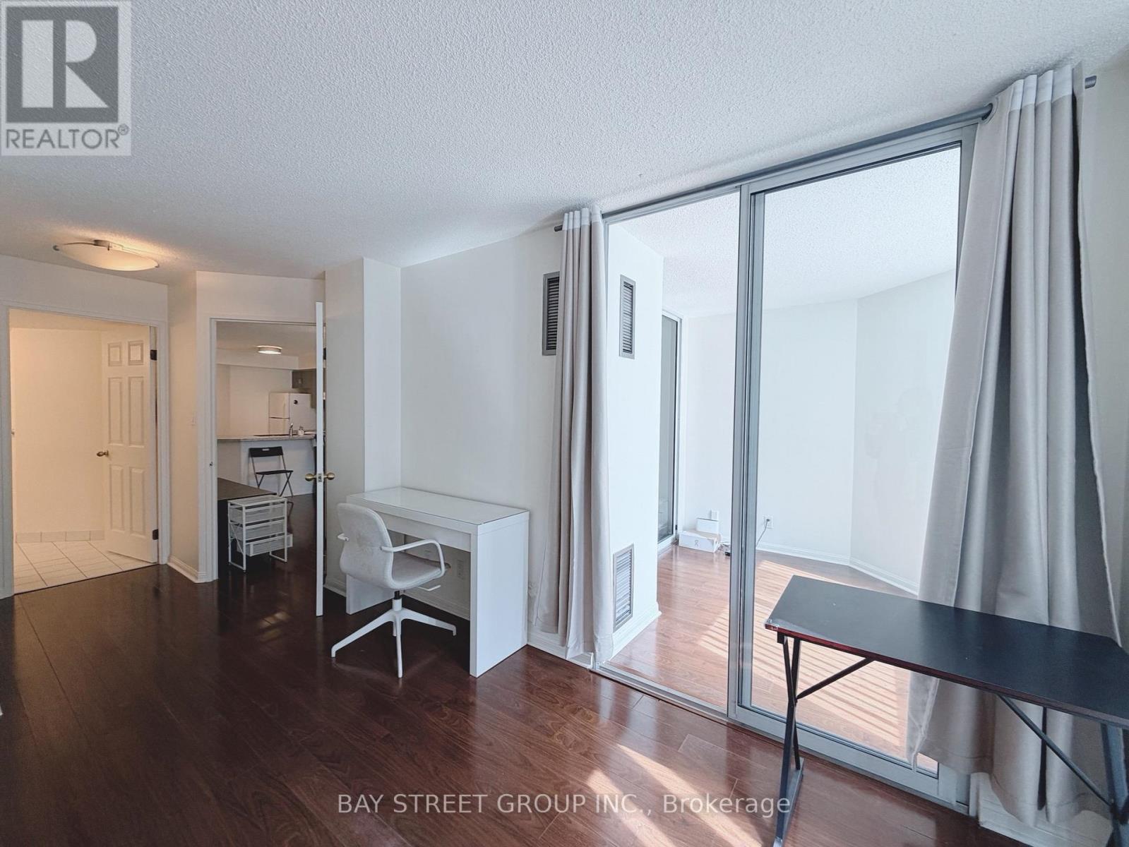 216 - 24 Wellesley Street W, Toronto, Ontario  M4Y 2X6 - Photo 13 - C12948580