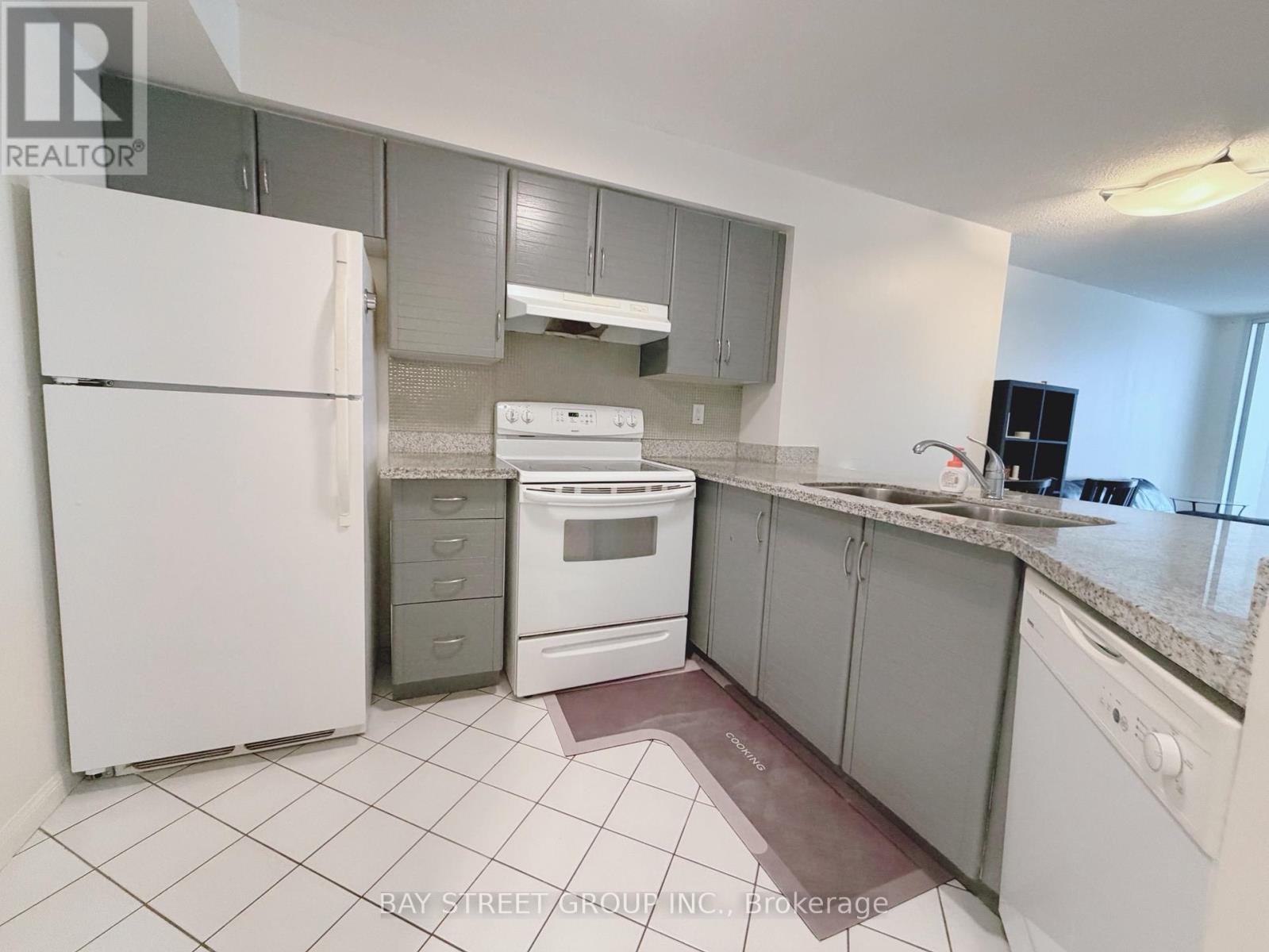 216 - 24 Wellesley Street W, Toronto, Ontario  M4Y 2X6 - Photo 23 - C12948580