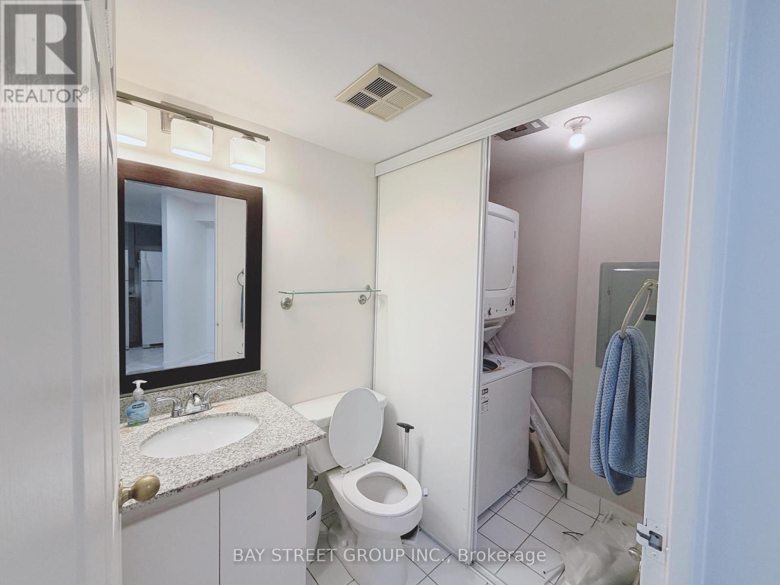 216 - 24 Wellesley Street W, Toronto, Ontario  M4Y 2X6 - Photo 32 - C12948580