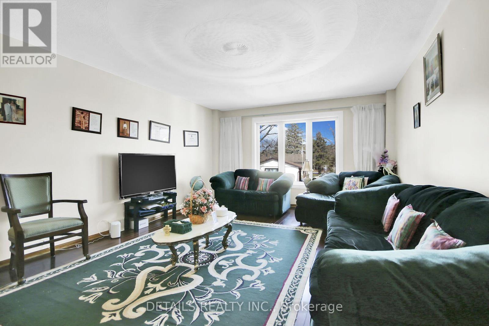 2876 Tresa Court, Ottawa, Ontario  K1T 2H1 - Photo 29 - X12948586