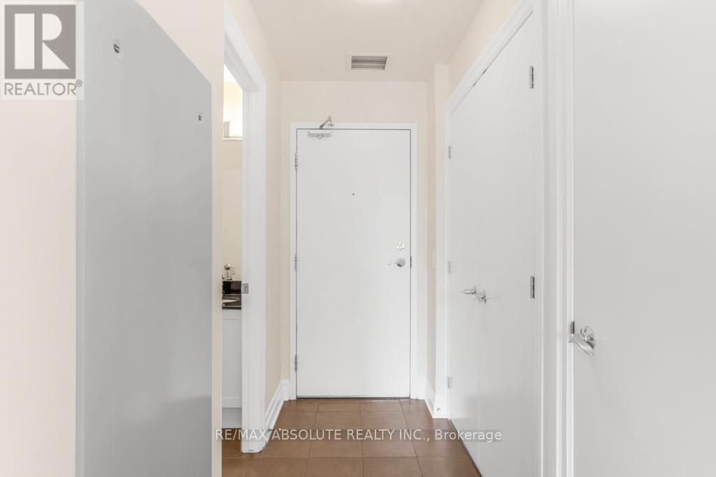 508 - 245 Kent Street, Ottawa, Ontario  K2P 0A5 - Photo 4 - X12948590