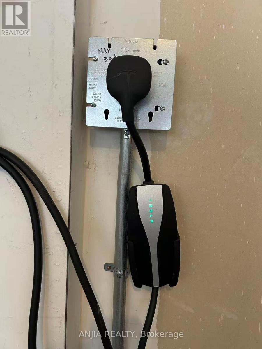 8 Twin Streams Drive, Whitby, Ontario  L1P 1P1 - Photo 37 - E12948594