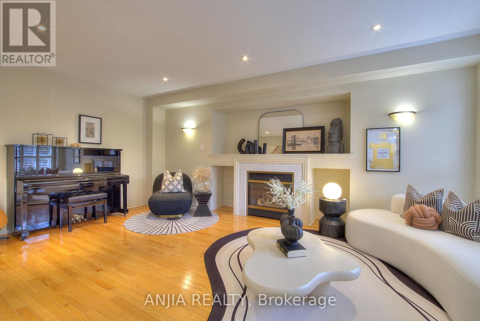 8 Twin Streams Drive, Whitby, Ontario  L1P 1P1 - Photo 6 - E12948594