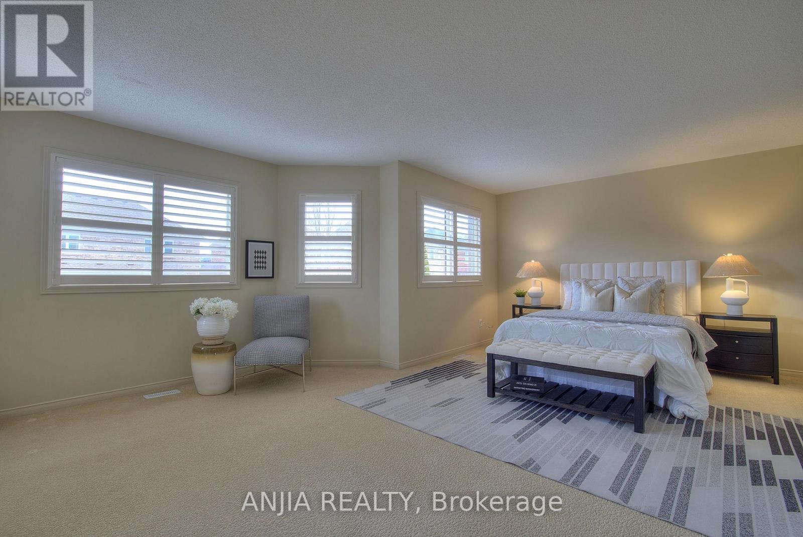 8 Twin Streams Drive, Whitby, Ontario  L1P 1P1 - Photo 9 - E12948594