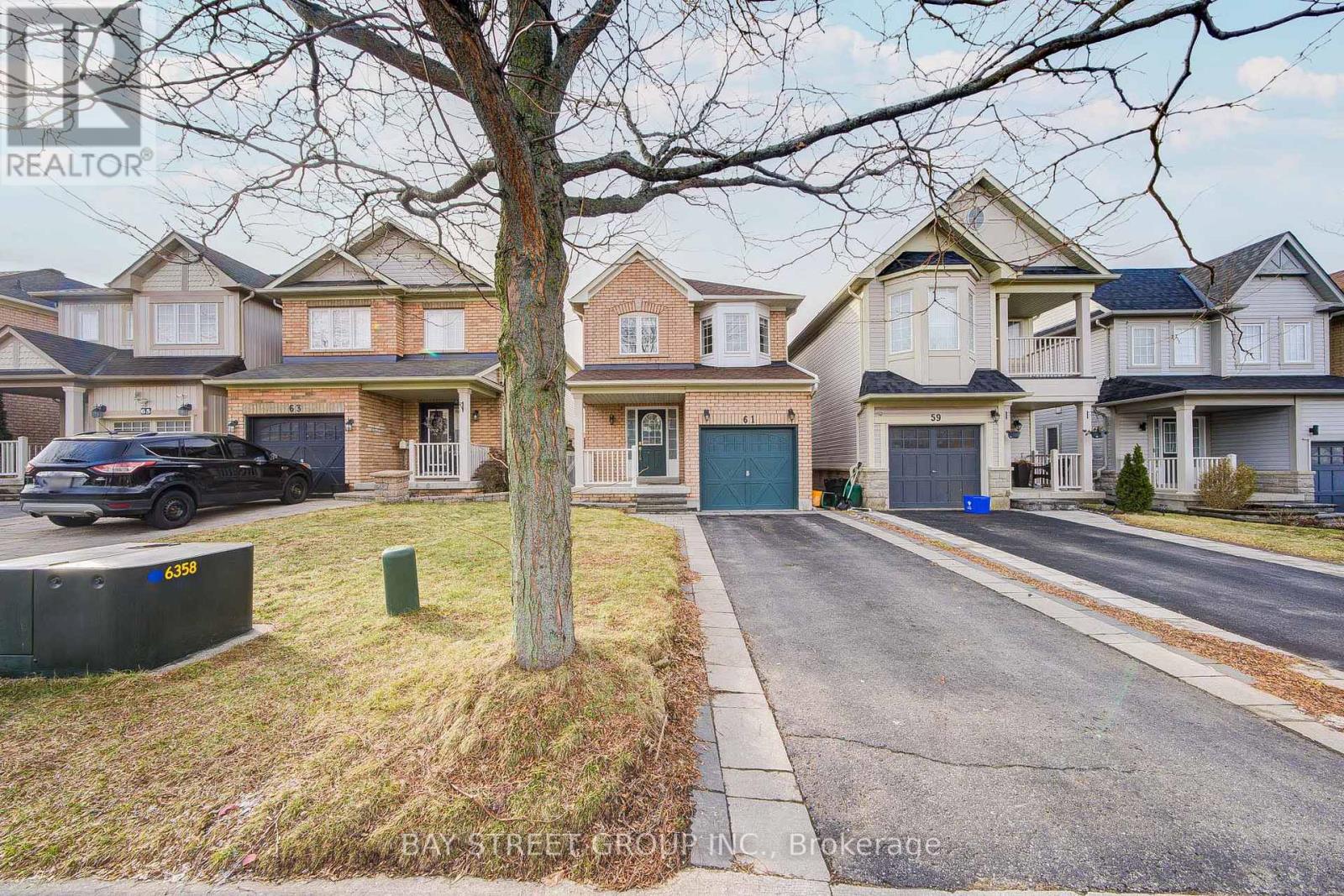 61 Bettina Place, Whitby, Ontario  L1R 0E9 - Photo 2 - E12937654