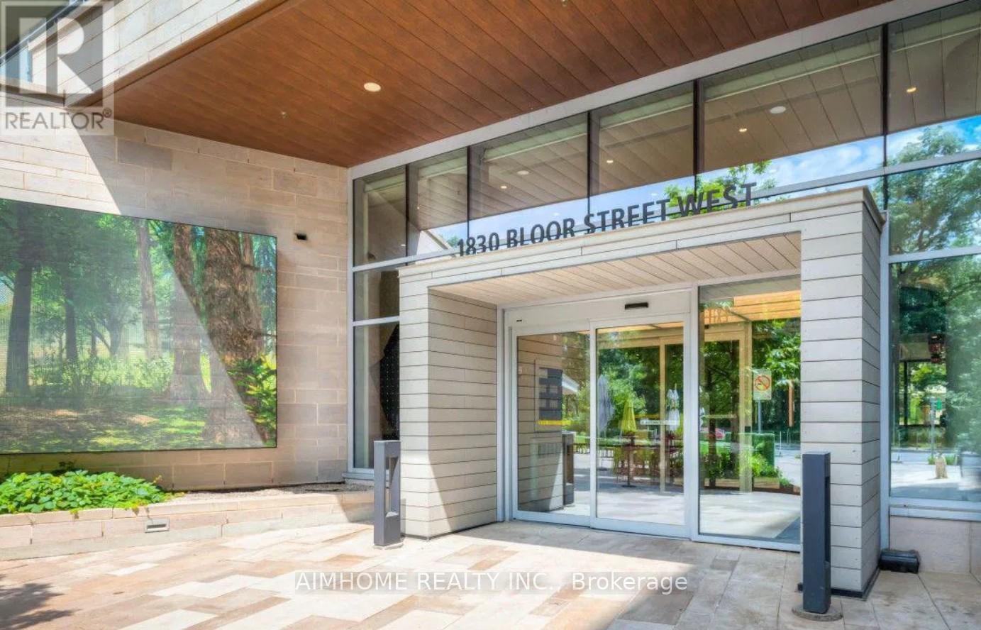 1019 - 1830 Bloor Street W, Toronto, Ontario  M6P 0A2 - Photo 3 - W12948596