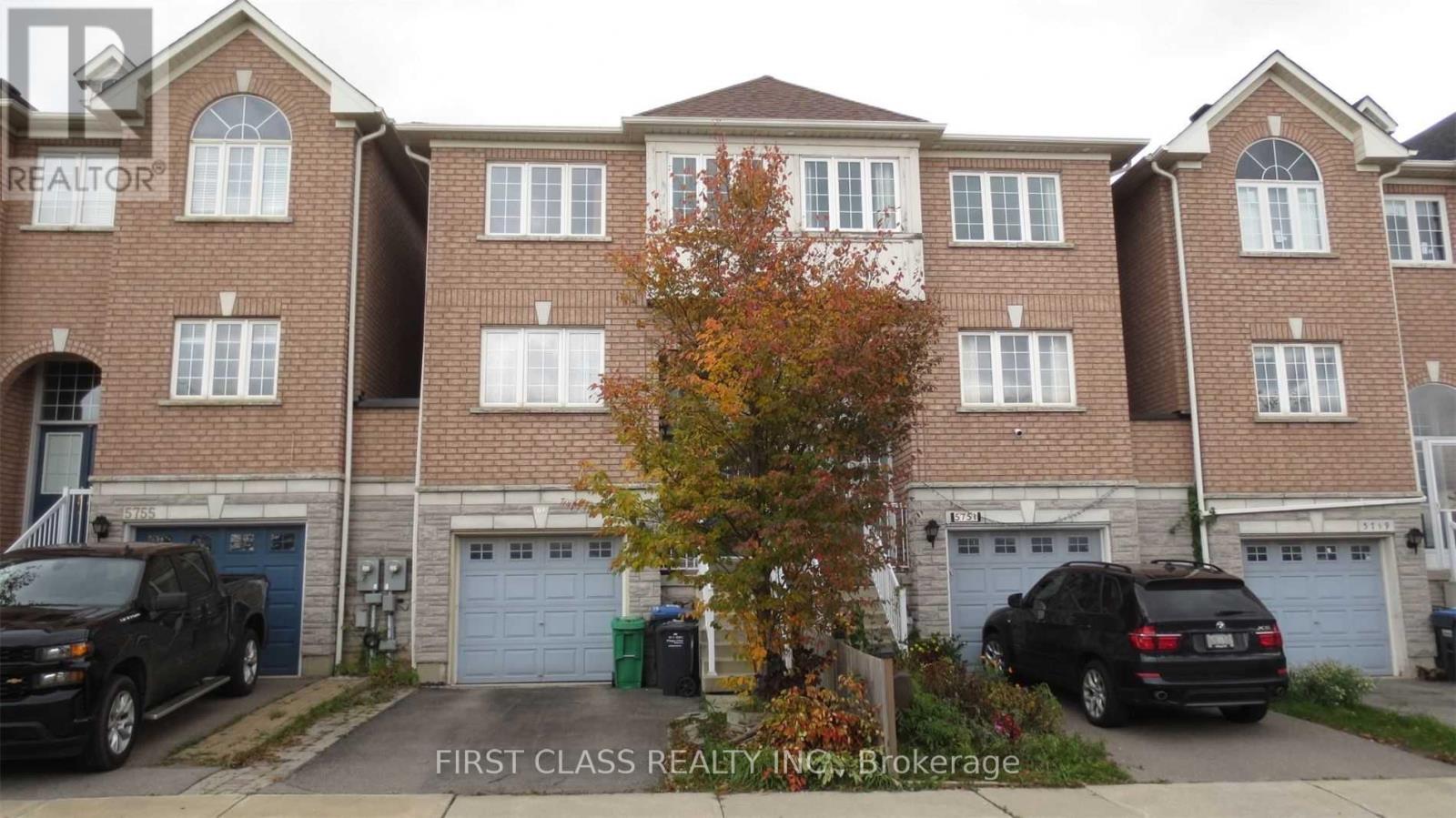 5753 RETREAT STREET, Mississauga, Ontario