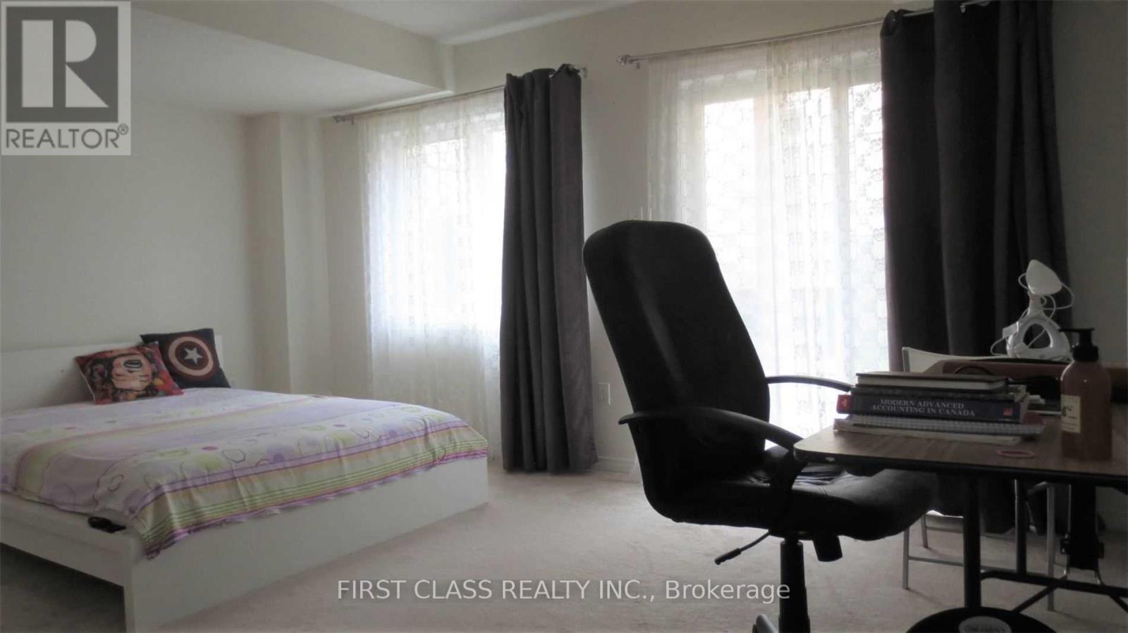 5753 Retreat Street, Mississauga, Ontario  L5R 0B5 - Photo 11 - W12948600