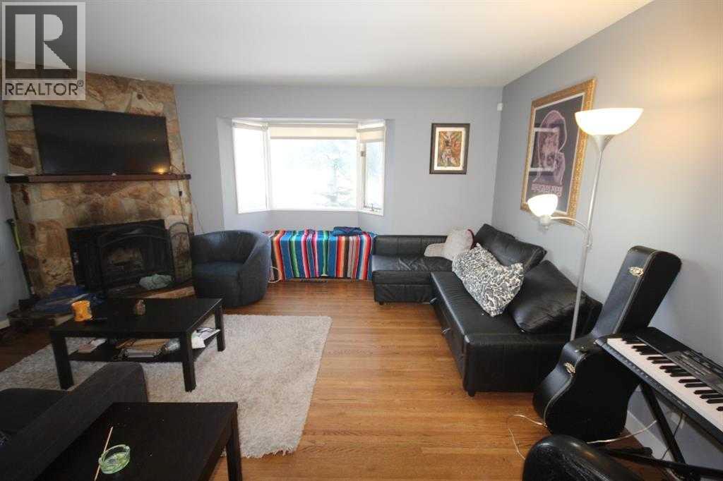 3824 Brantford Drive NW, Calgary, Alberta  T2L 1H9 - Photo 5 - A2281541