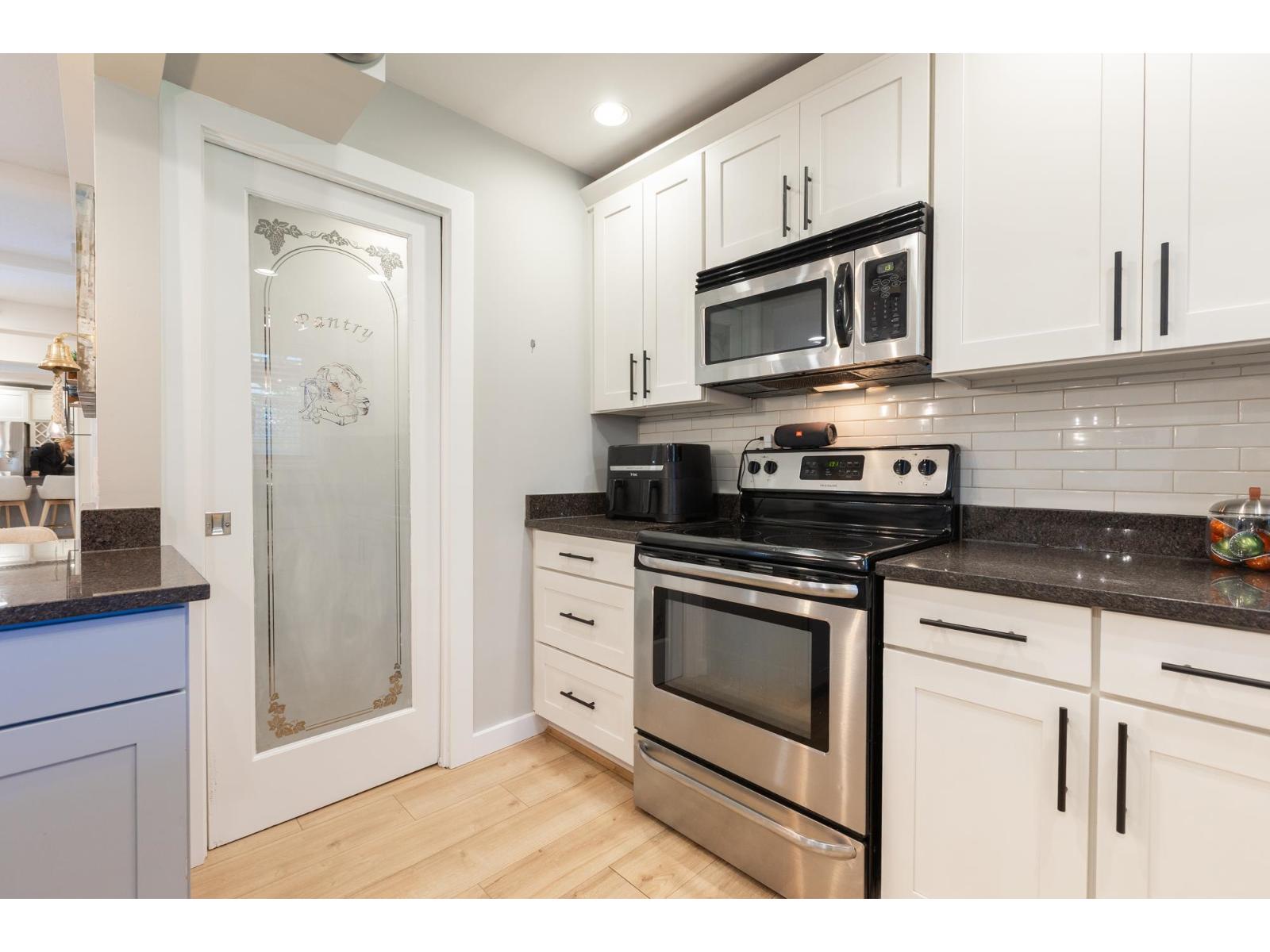 4638 198c Street, Langley, British Columbia  V3A 5S4 - Photo 11 - R3092107