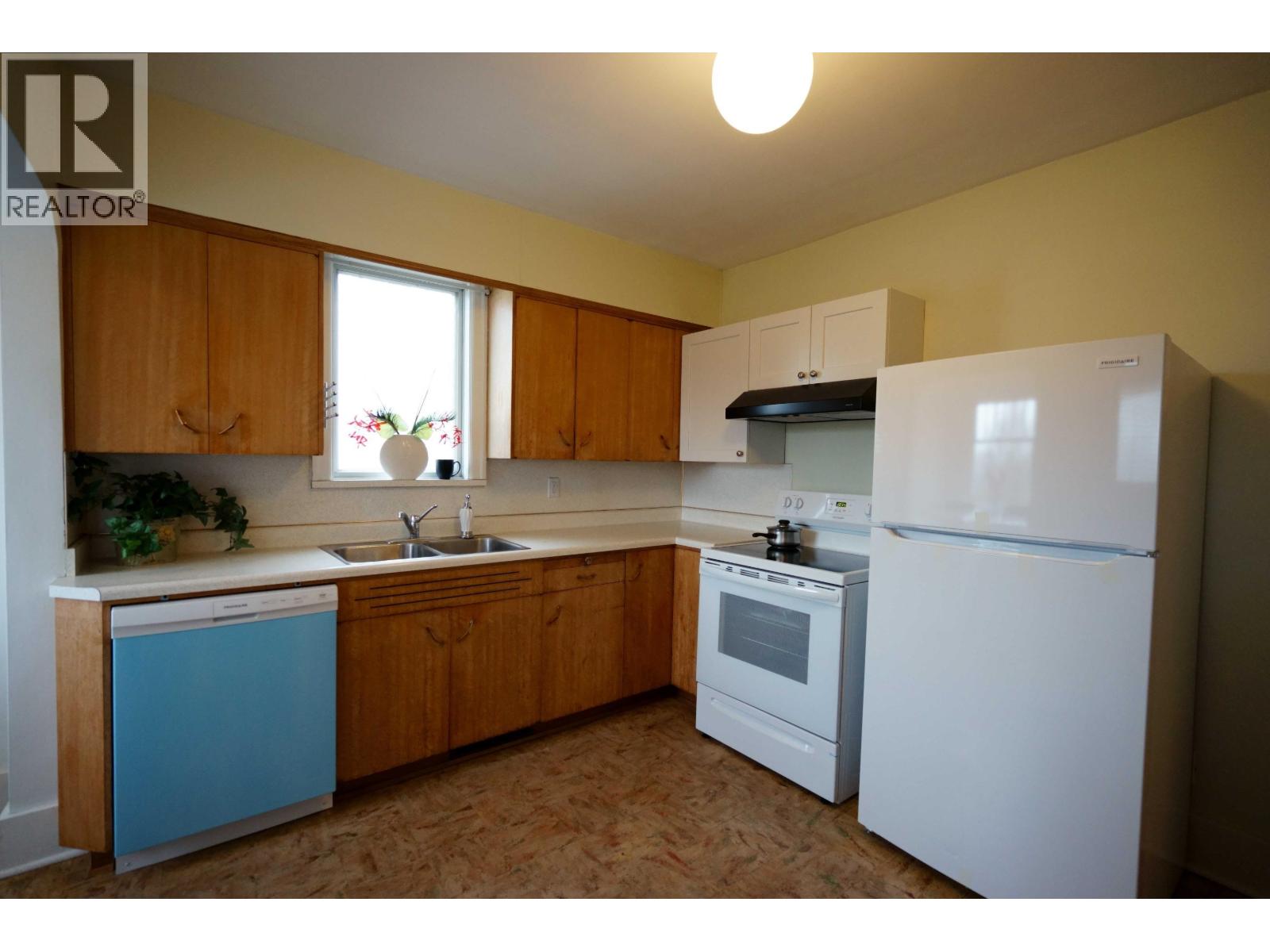 3945 W 10th Avenue, Vancouver, British Columbia  V6R 2G9 - Photo 10 - R3105295