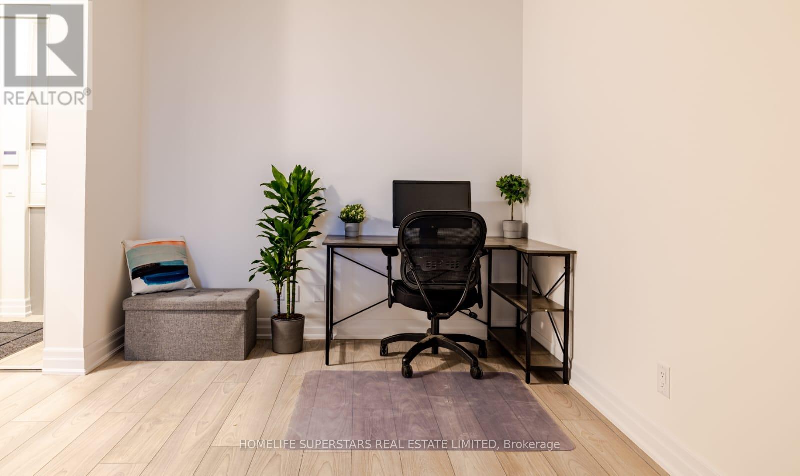 303 - 36 Elm Drive W, Mississauga, Ontario  L5B 1L9 - Photo 23 - W12946504