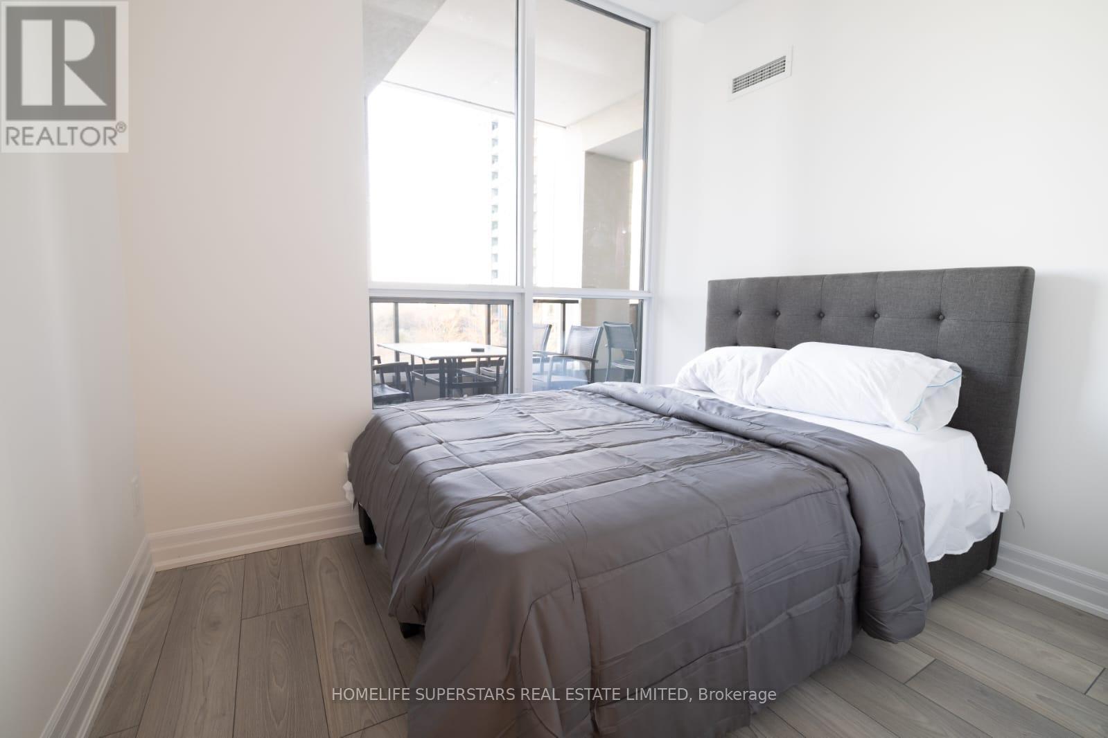 303 - 36 Elm Drive W, Mississauga, Ontario  L5B 1L9 - Photo 25 - W12946504