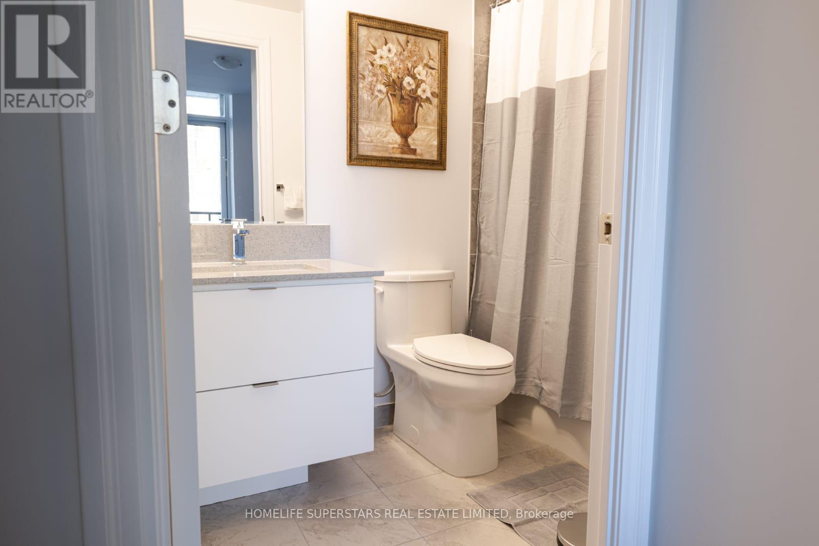 303 - 36 Elm Drive W, Mississauga, Ontario  L5B 1L9 - Photo 26 - W12946504