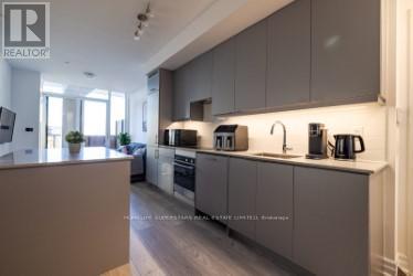 303 - 36 Elm Drive W, Mississauga, Ontario  L5B 1L9 - Photo 31 - W12946504