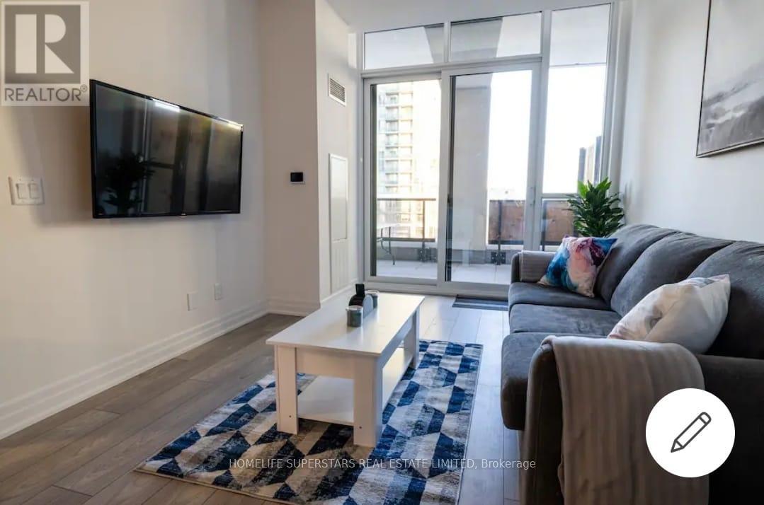 303 - 36 Elm Drive W, Mississauga, Ontario  L5B 1L9 - Photo 9 - W12946504