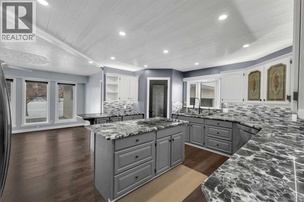 2 Grand Avenue, Norglenwold, Alberta  T4S 1S5 - Photo 18 - A2278730