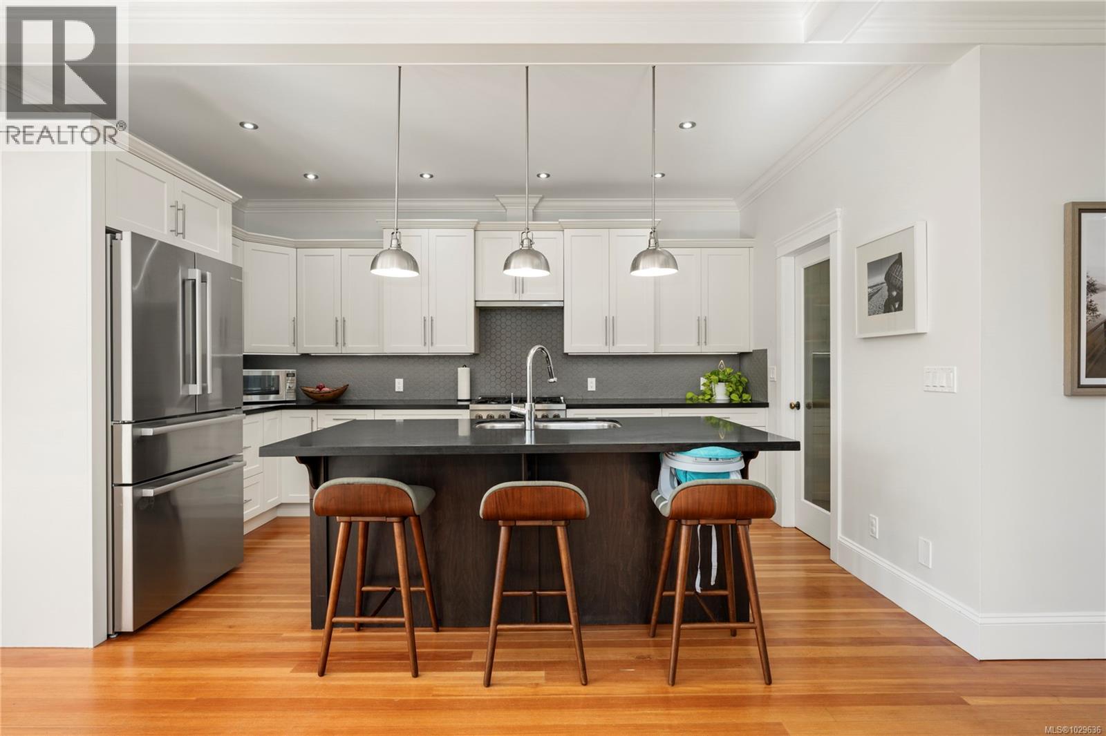 789 Memorial Ave, Qualicum Beach, British Columbia  V9K 2T4 - Photo 17 - 1029636