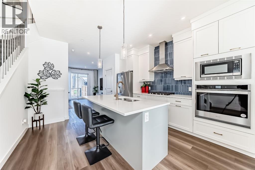 81 Herron Mews Ne, Calgary, Alberta  T3P 1Y1 - Photo 5 - A2292545