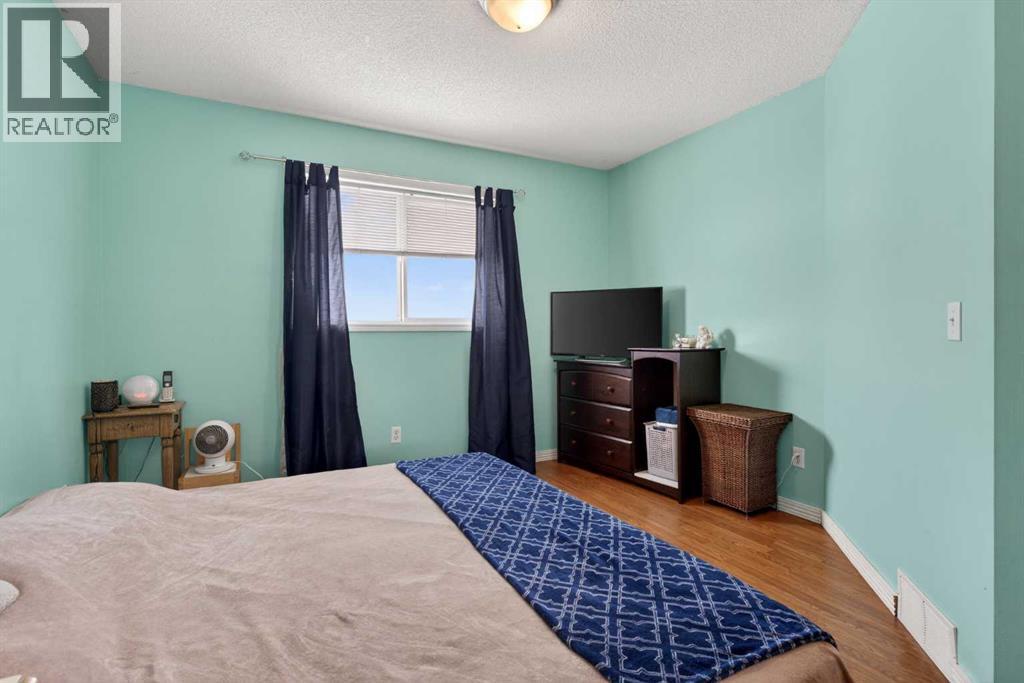 173 Martin Crossing Crescent Ne, Calgary, Alberta  T3J 3T1 - Photo 17 - A2296291